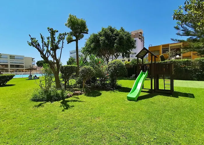 Carihuela טורמולינוס